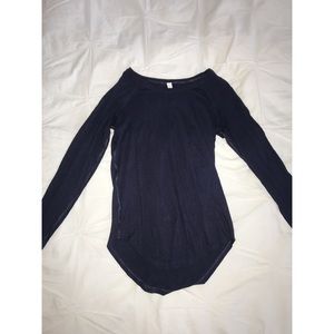 navy blue lululemon long sleeve top